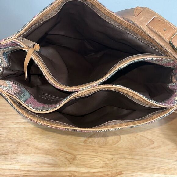 Vintage Tapestry Carpet Large Crossbody Tote Bag, Leather Lined Divided Section - Picture 8 of 16